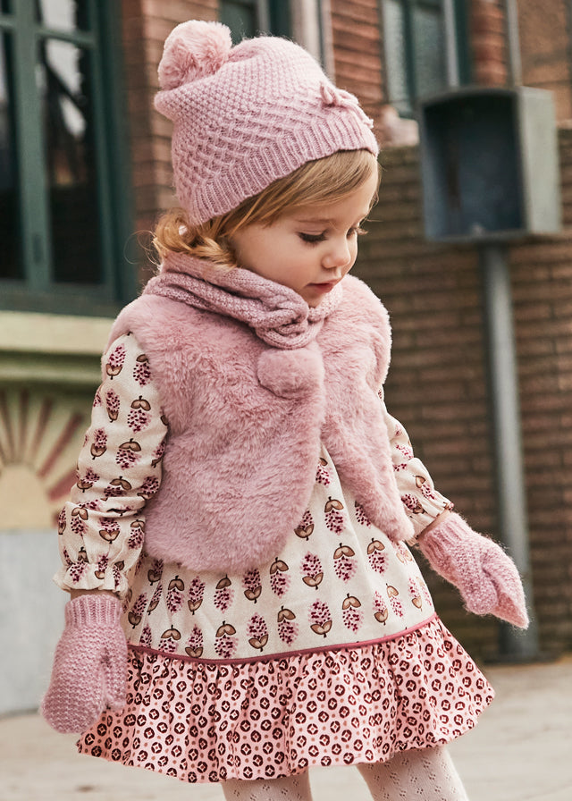 Hat-scarf set
