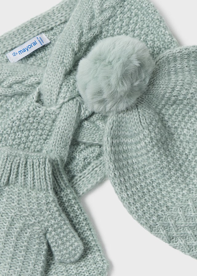 Hat-scarf set