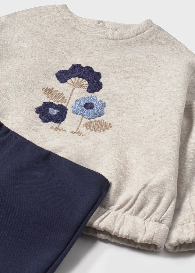 Pullover and leggings set