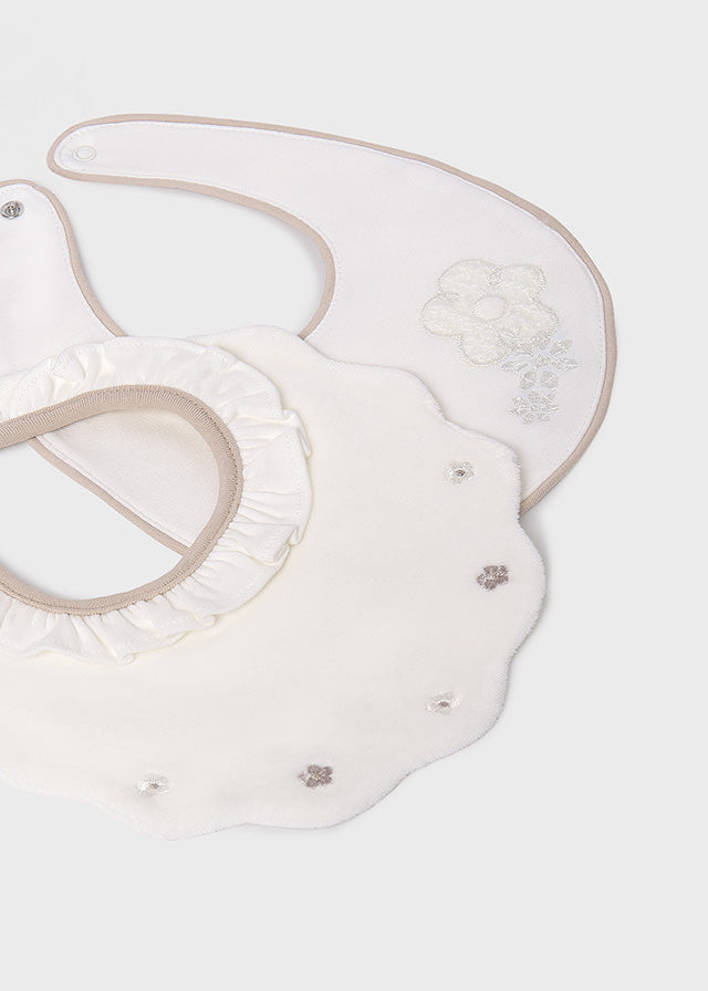2 bibs set