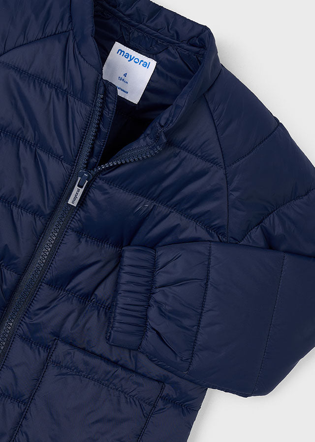 Light windbreaker