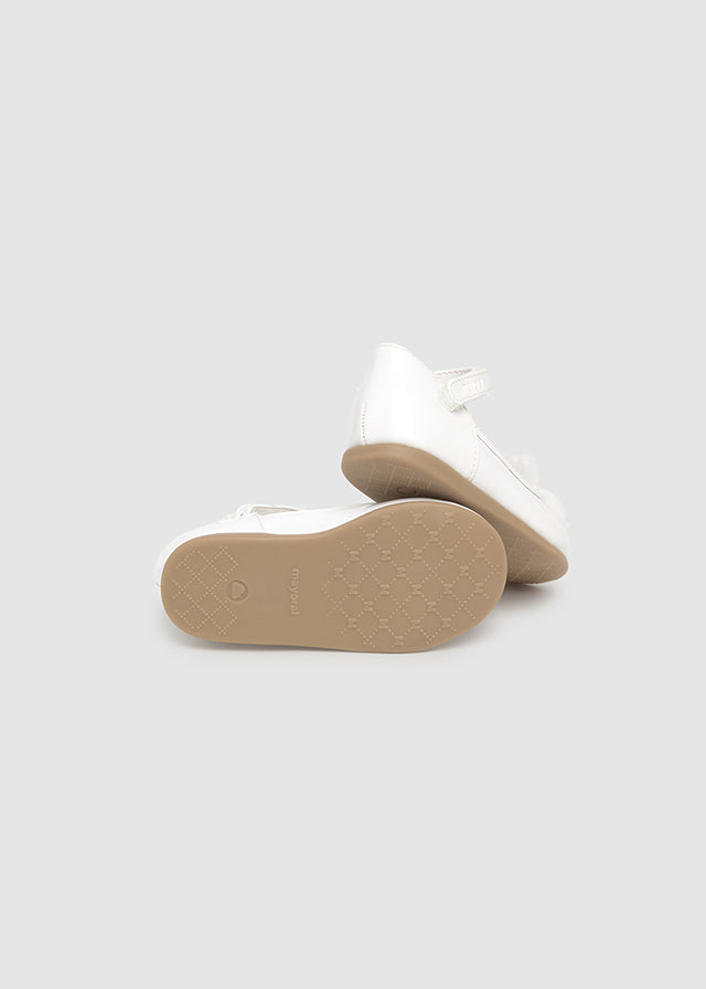 Patent leather mary jane