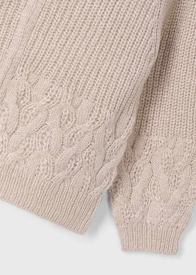 Knitting pullover