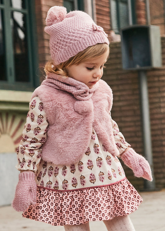 Hat-scarf set
