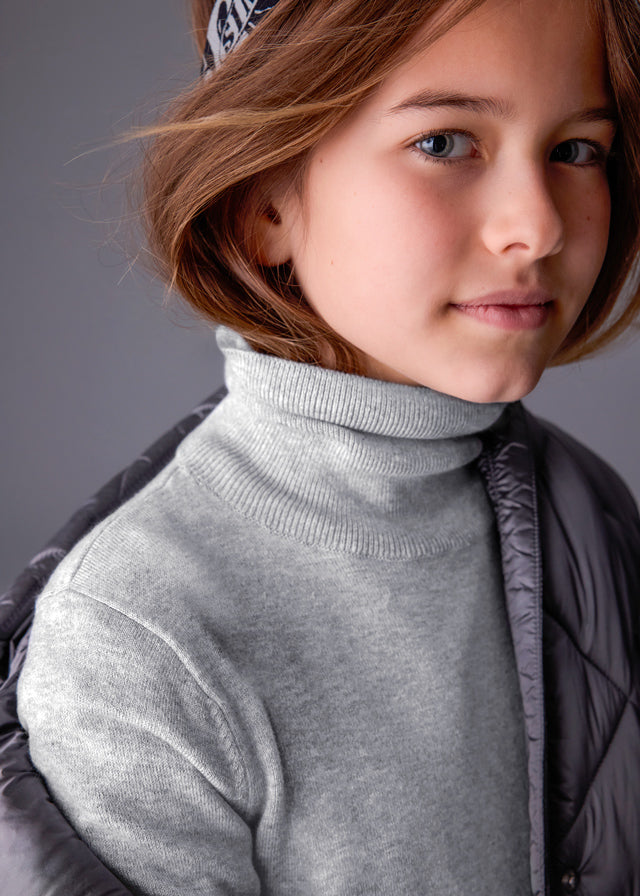 Basic knitting turtleneck