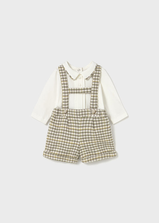 Shorts with suspender set