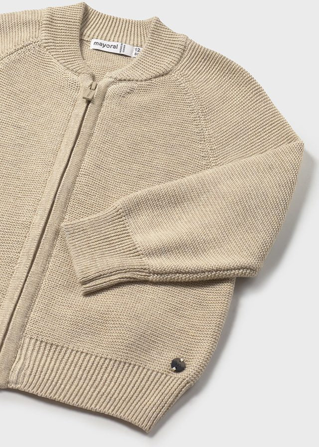 Knitting pullover