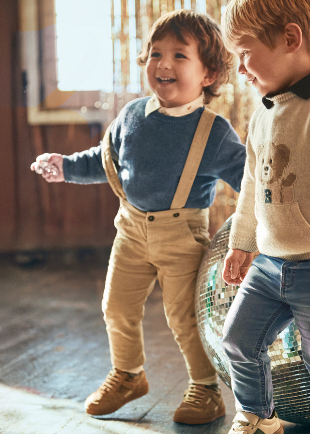 Pants with suspenders