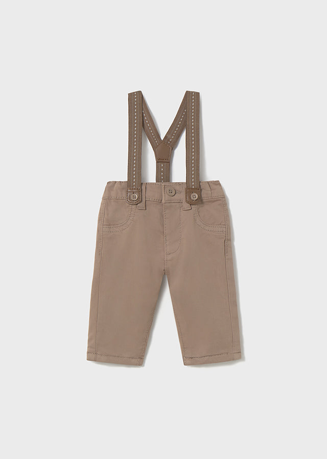 Long trousers with suspenders