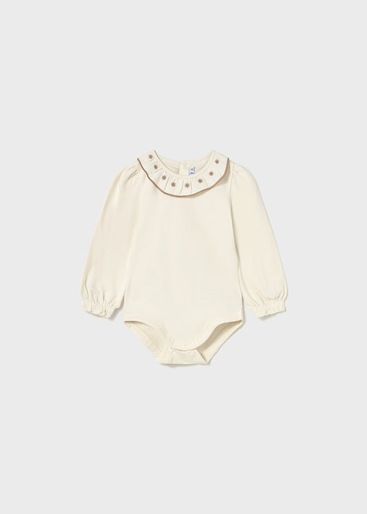 Body with embroidered collar