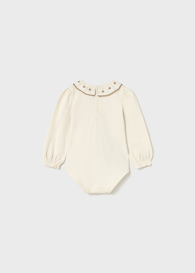 Body with embroidered collar