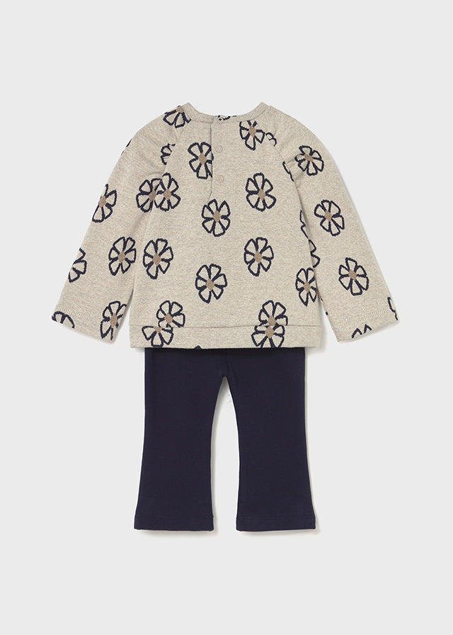 Pullover and leggings set