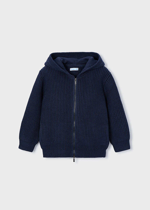 Knitting pullover with hood