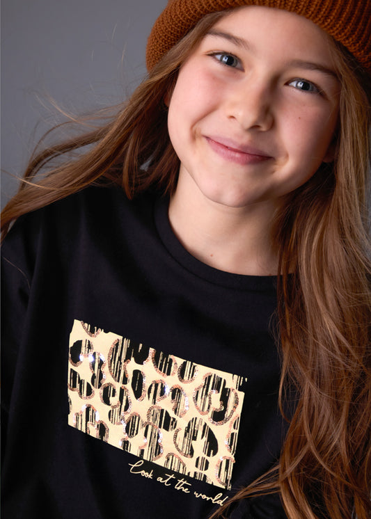 L/s graphic t-shirt