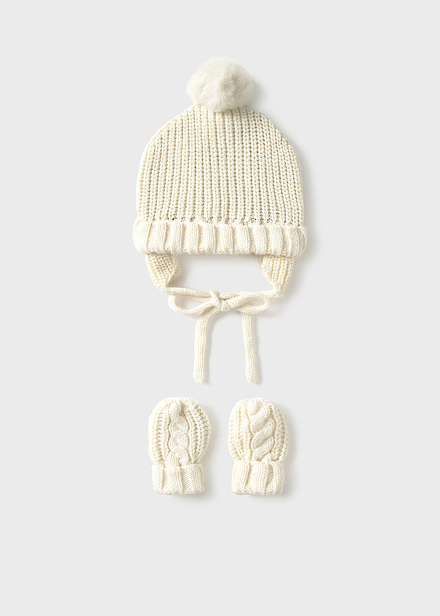 Hat & mittens set