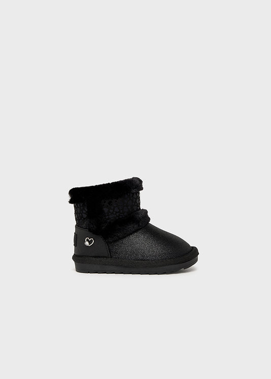 Lined boot
