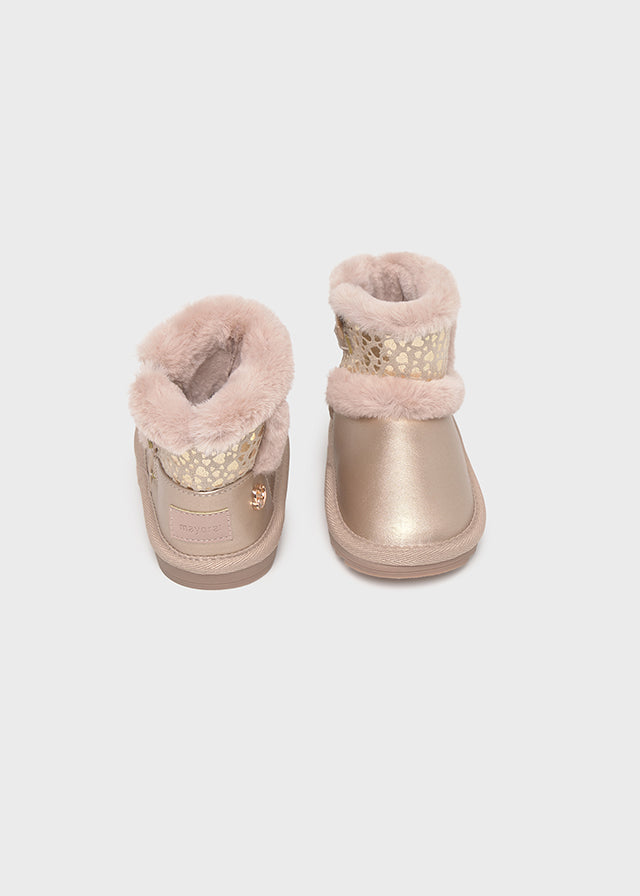 Lined boot