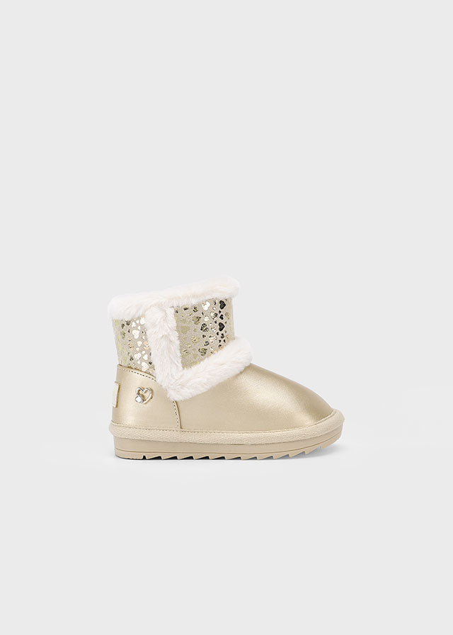 Lined boot