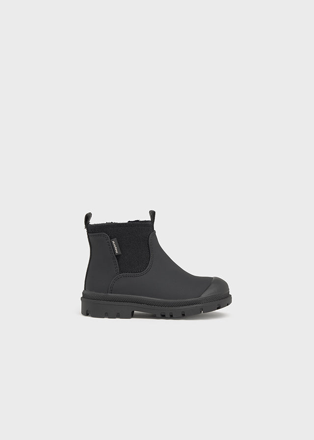 Track bootie