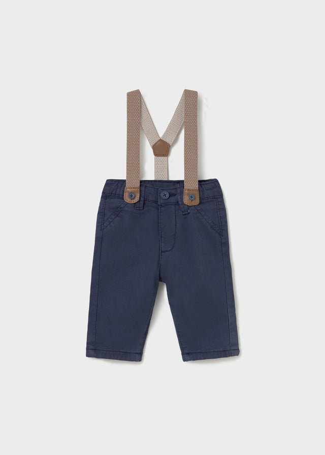 Long trousers with suspenders