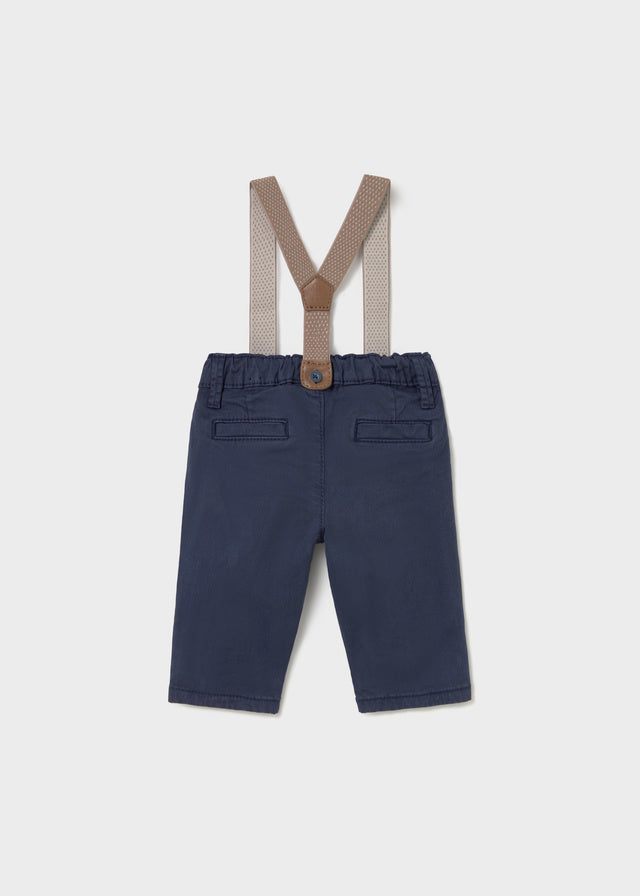 Long trousers with suspenders
