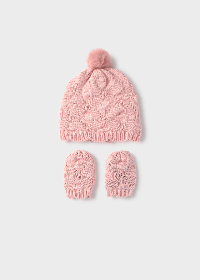 Hat and gloves set