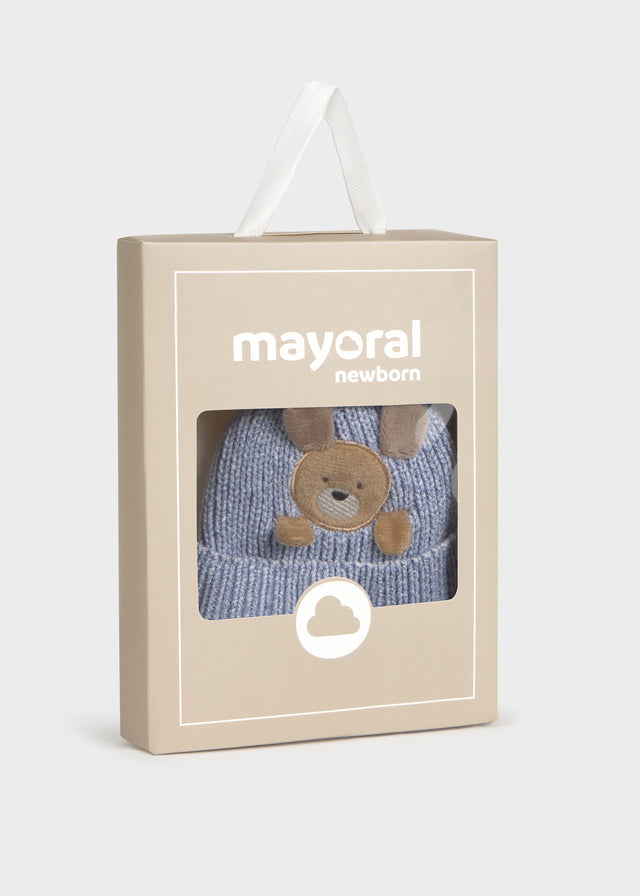hat and socks set
