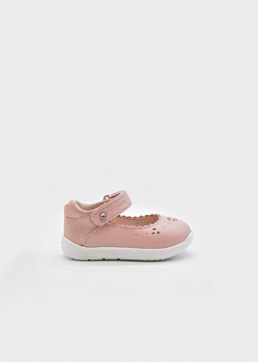 Mary jane shoes