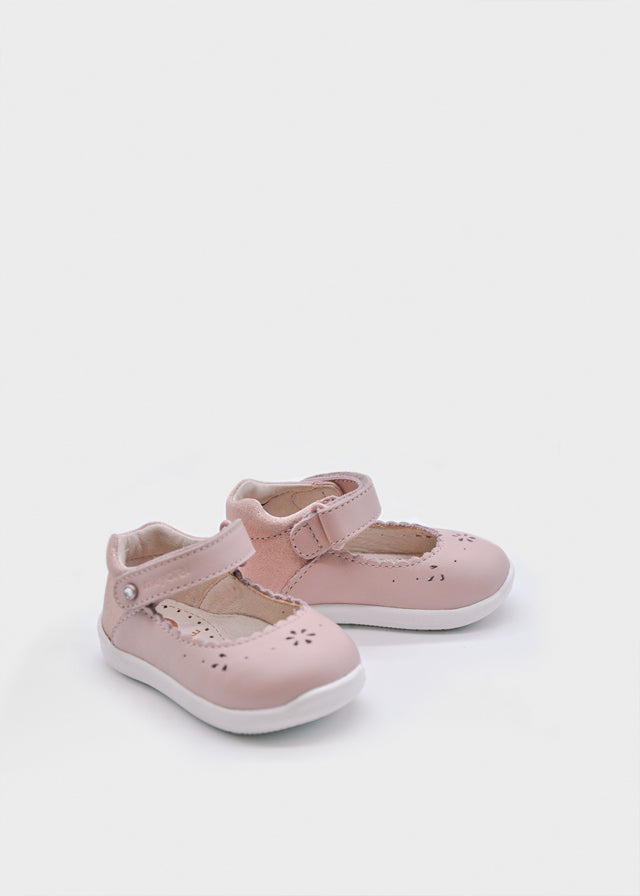 Mary jane shoes