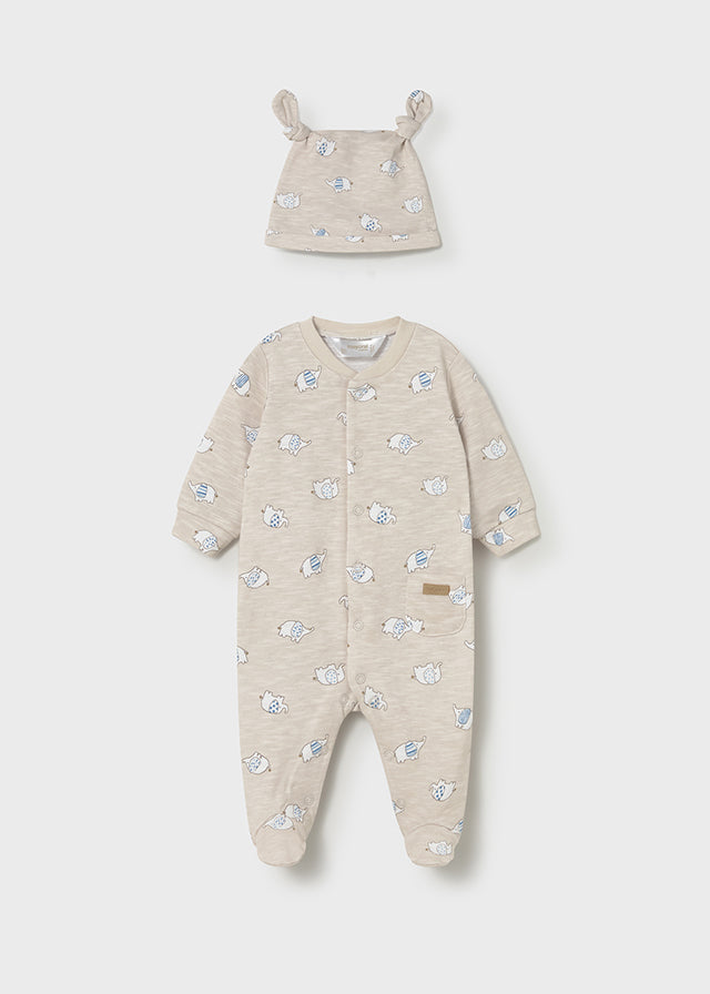 Long onesie w/ hat