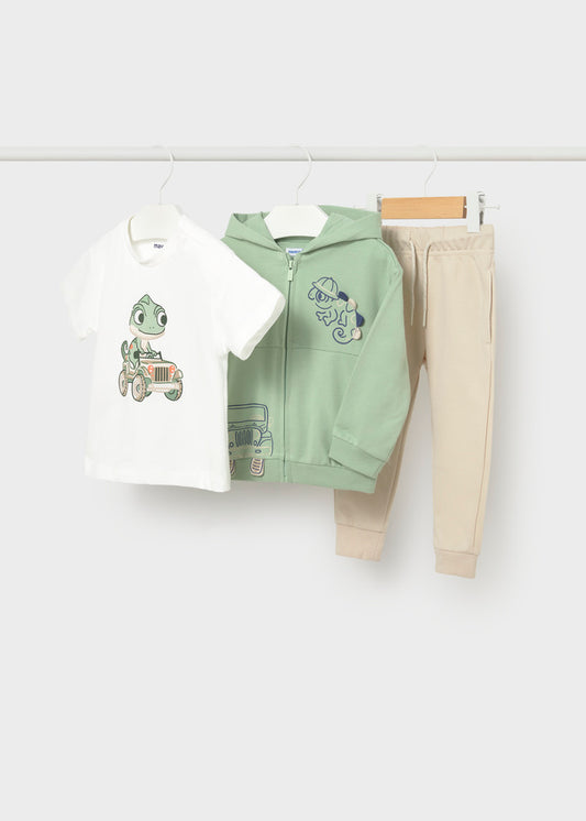 Tracksuit with shirt