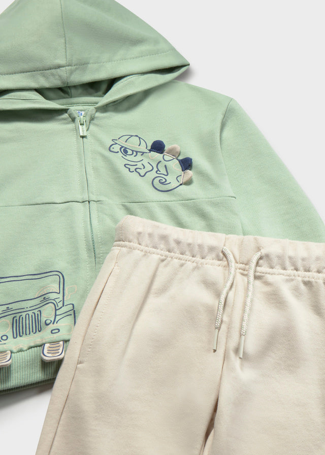 Tracksuit with shirt