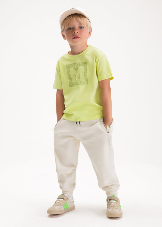 pants with zippers