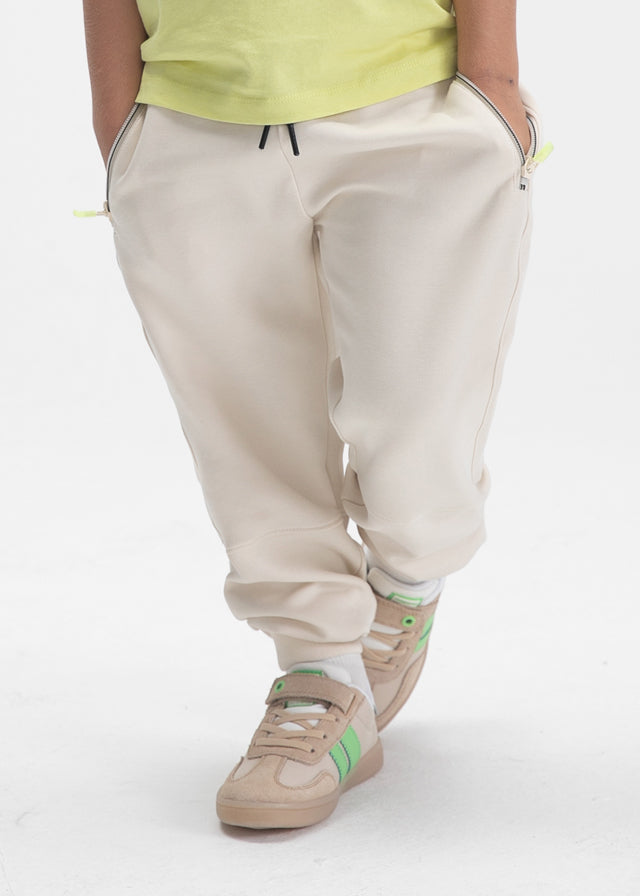 pants with zippers